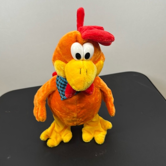 A fun dancing chicken! Touch hand for dancing. 😄❤️ - Picture 1 of 3